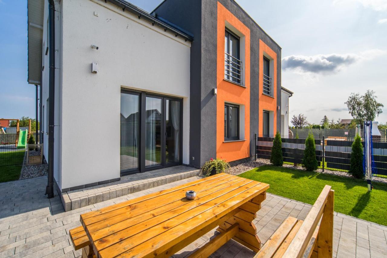 Dom Wakacyjny Katamaran Międzywodzie Exterior foto